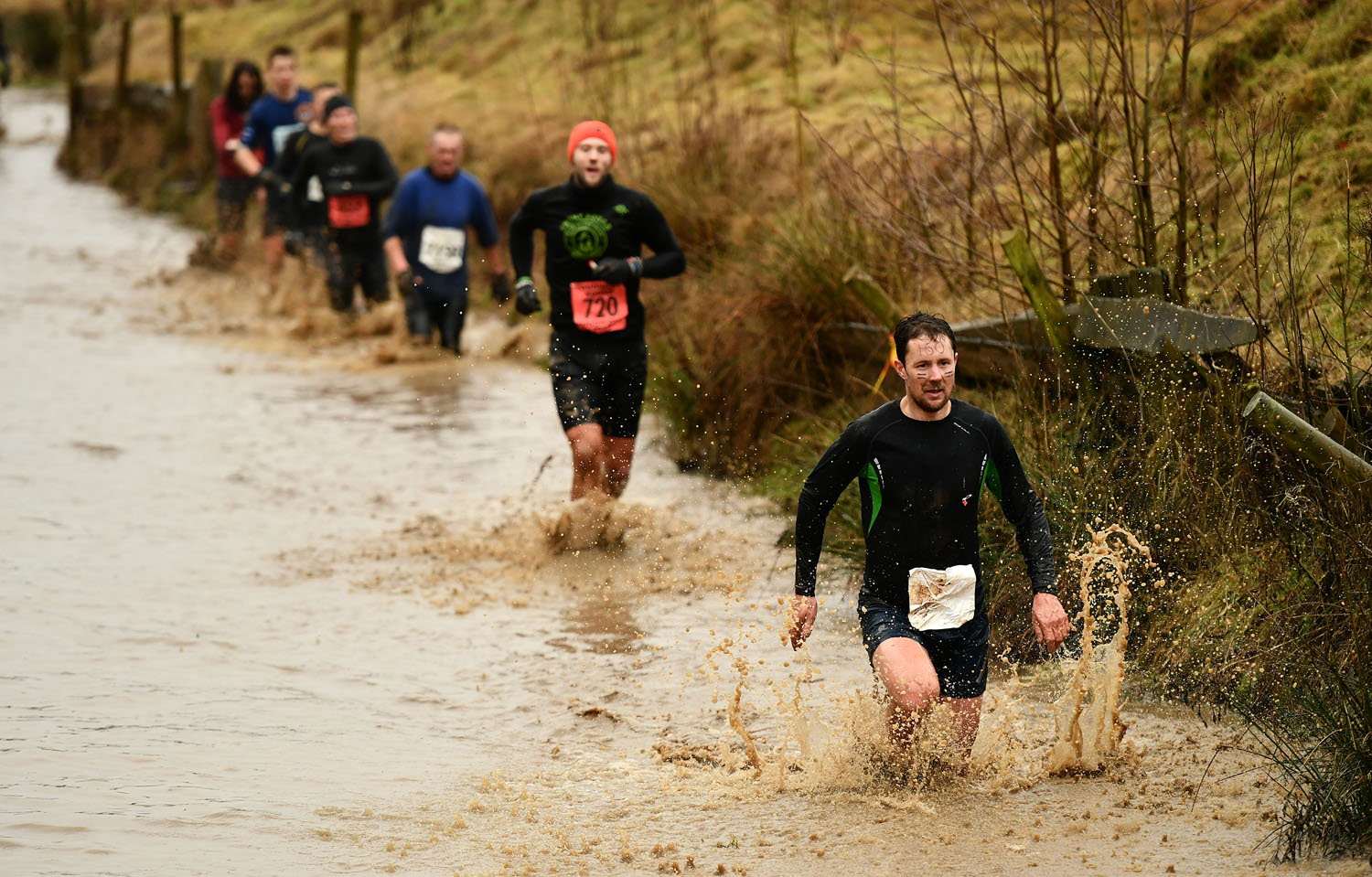 Férfiak viadala: ilyen, amikor több száz tökös férfi csap össze