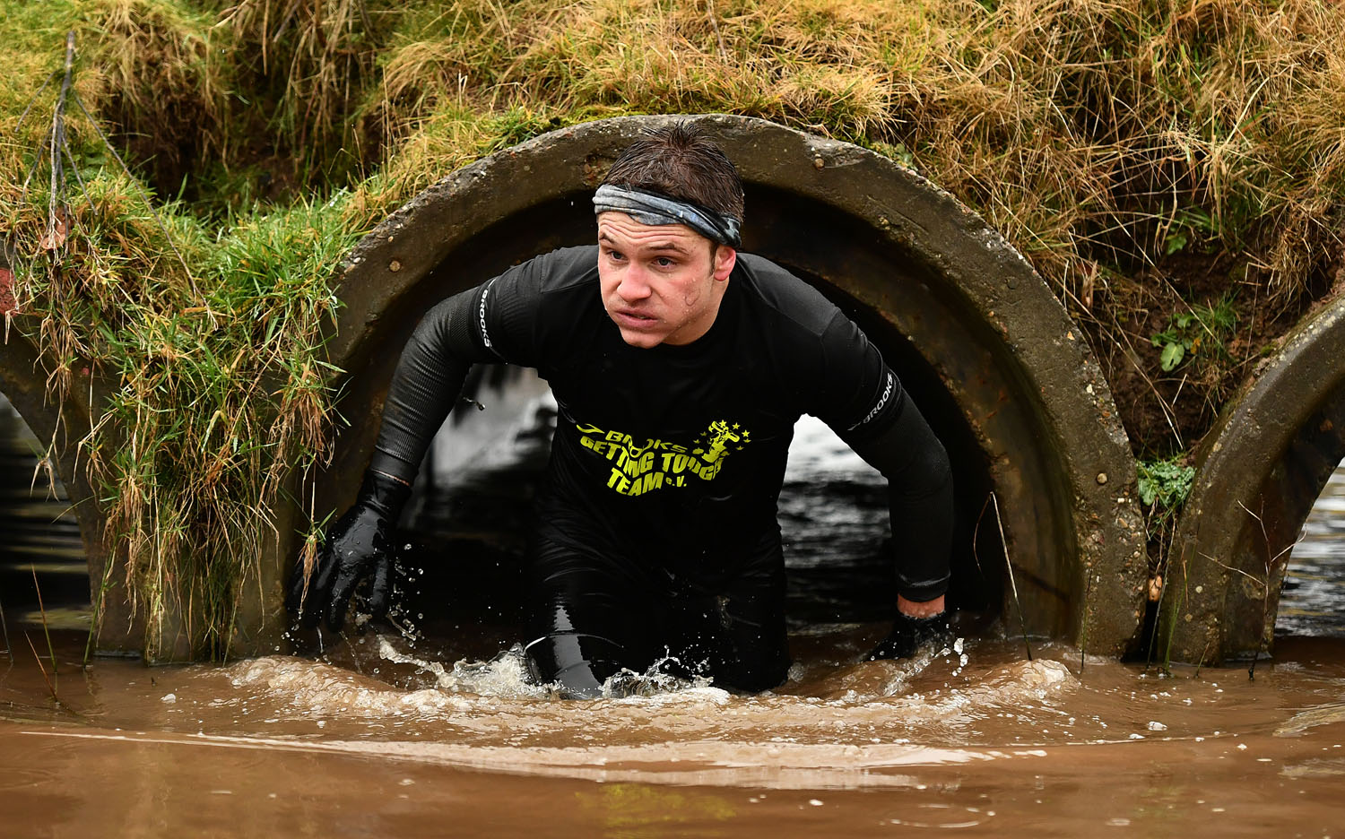 Férfiak viadala: ilyen, amikor több száz tökös férfi csap össze