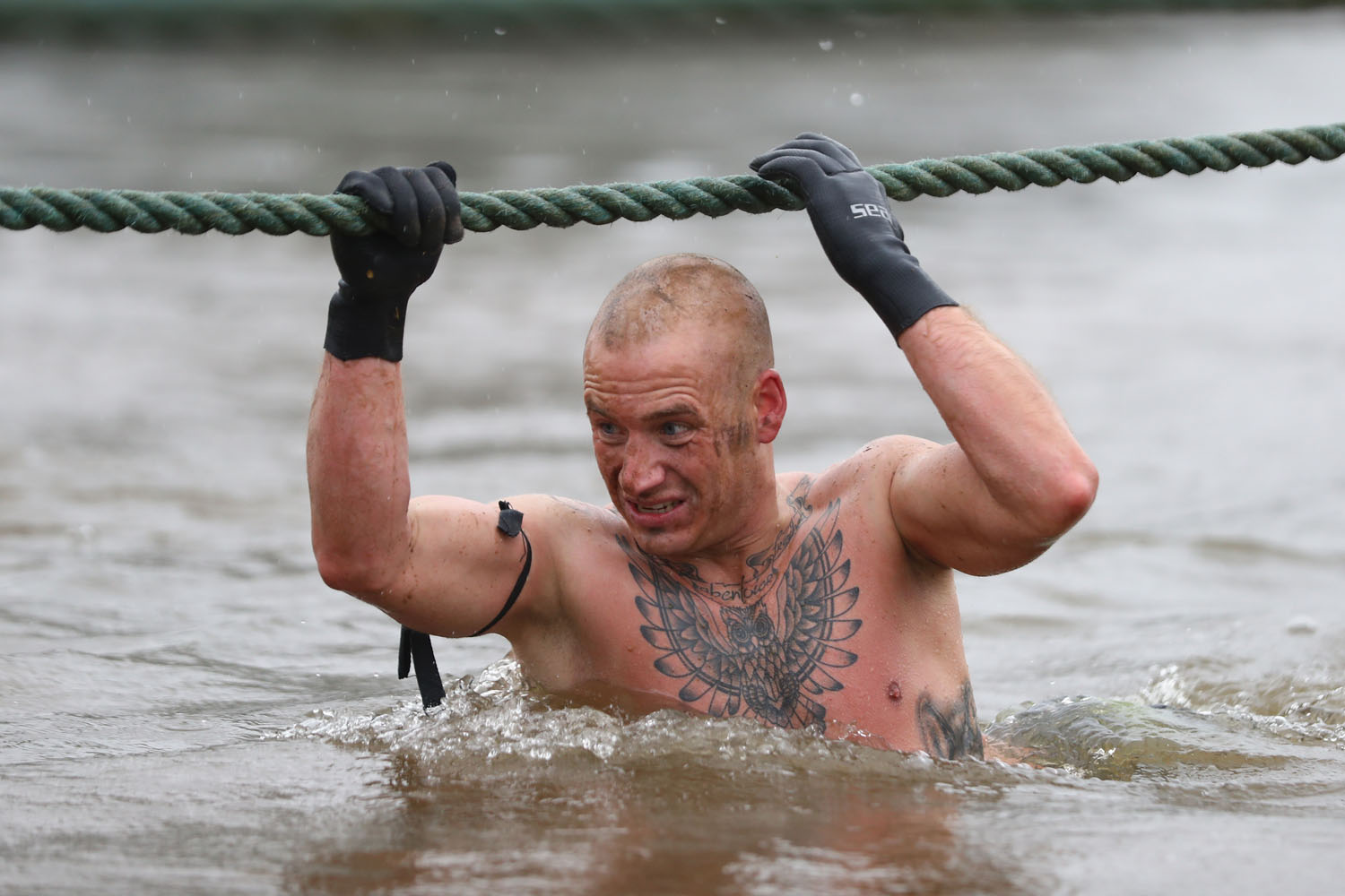 Férfiak viadala: ilyen, amikor több száz tökös férfi csap össze
