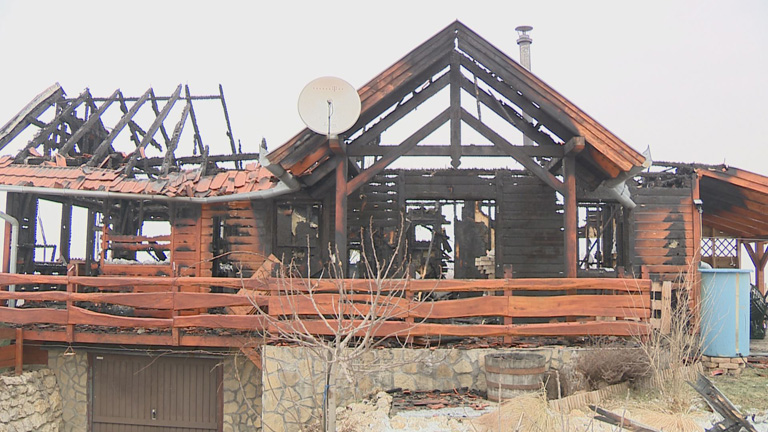 Leégett az ingyen nyaralást kínáló házaspár otthona