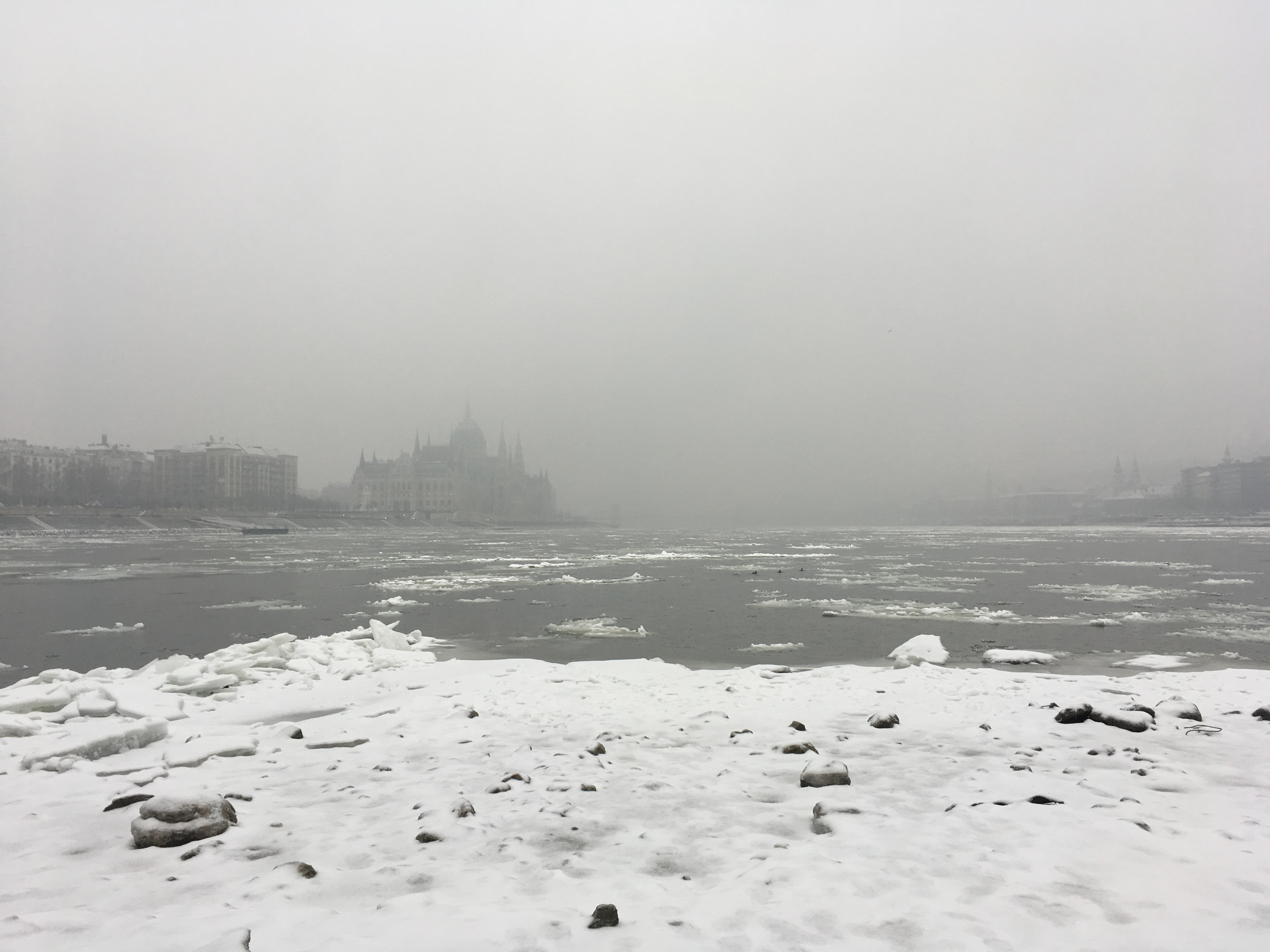 Ezért a Dunai-parti képekért őrül meg most Budapest Ezért a Dunai-parti képekért őrül meg most Budapest