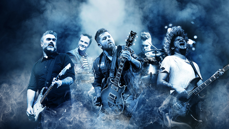 Okoskoncert okostelefonon is Presserrel, Rúzsa Magdival és a Magna Cum Laudéval