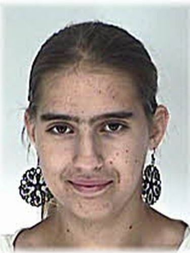 Nem találja a rendőrség a 15 éves lányt