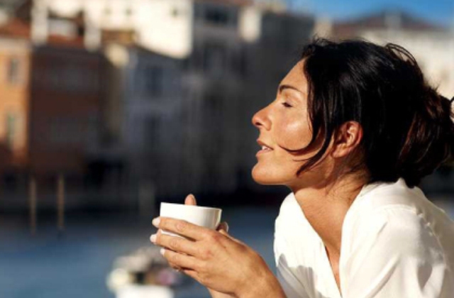Élj olaszosan! Apró olasz örömök a reggeli kávétól az öltözködésig