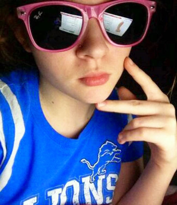 10 rémesen ciki szelfi, ahol nem ellenőrizték eléggé a hátteret.... 10 rémesen ciki szelfi, ahol nem ellenőrizték eléggé a hátteret....