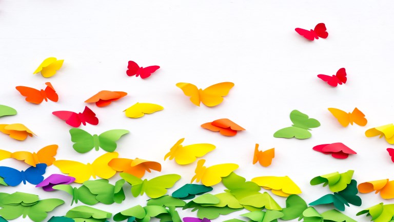 Könnyen elkészíthető, ötletes tavaszi dekorációk a osztálytermekbe