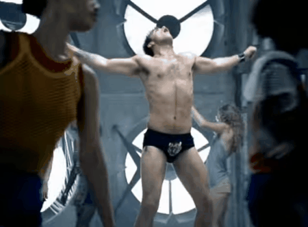 Robbie Williams pucéran koncertezett, és erre büszke