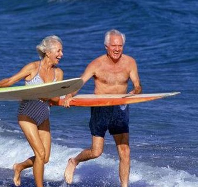 10 gyönyörű fotó, ami bizonyítja, hogy a szerelem nem ismer (kor)határokat! 10 gyönyörű fotó, ami bizonyítja, hogy a szerelem nem ismer (kor)határokat!