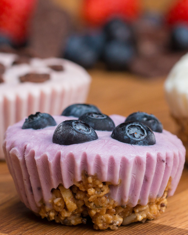 Fagyasztott joghurtos granolatortácskák Fagyasztott joghurtos granolatortácskák