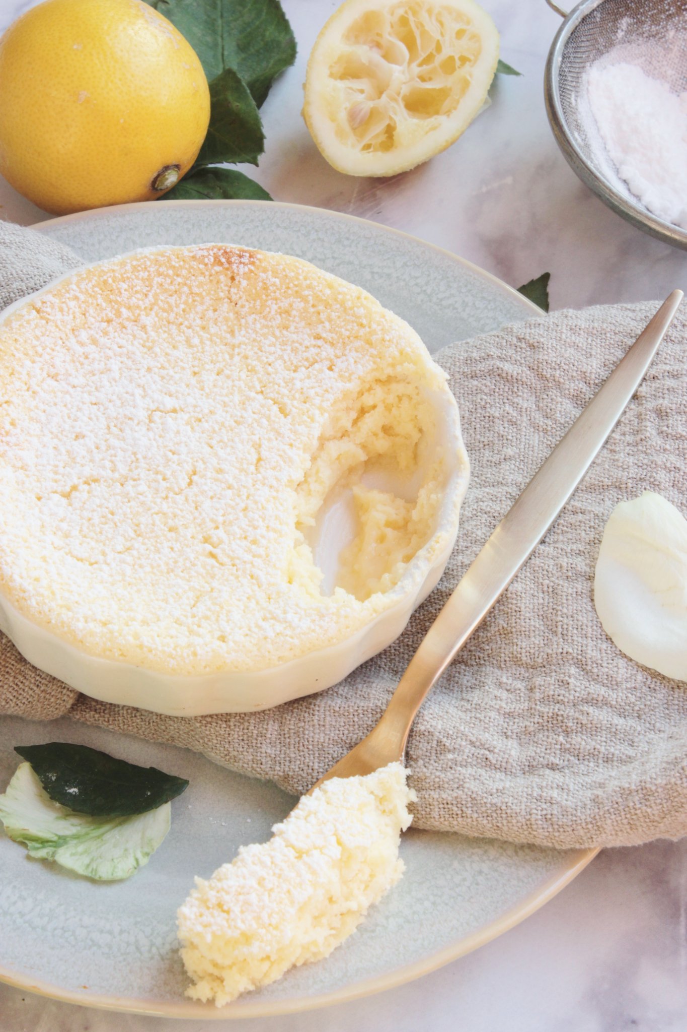 Két isteni sütemény a hétvégére Két isteni sütemény a hétvégére