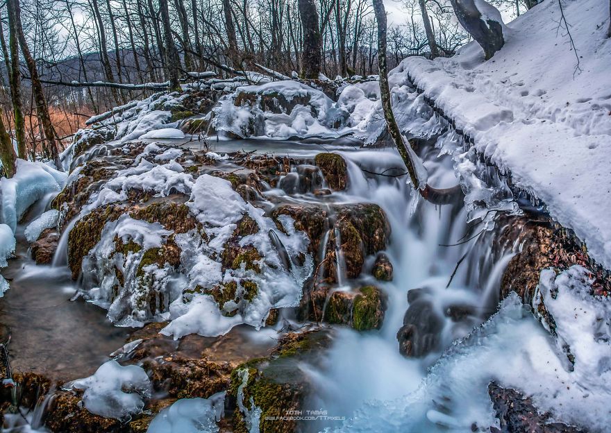 Csodálatos képek a Plitvicei-tavak befagyott vízeséseiről