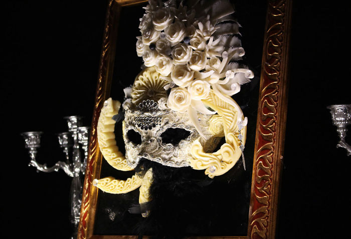 Barokkos szobrok szappanból faragva