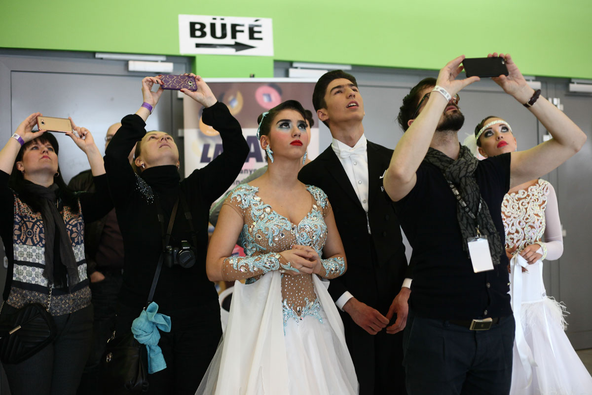 Így izgulnak pontjaikért a magyar versenytáncosok