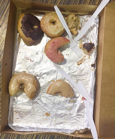 10 ember, akiben semmiféle tisztelet nincs az étel iránt