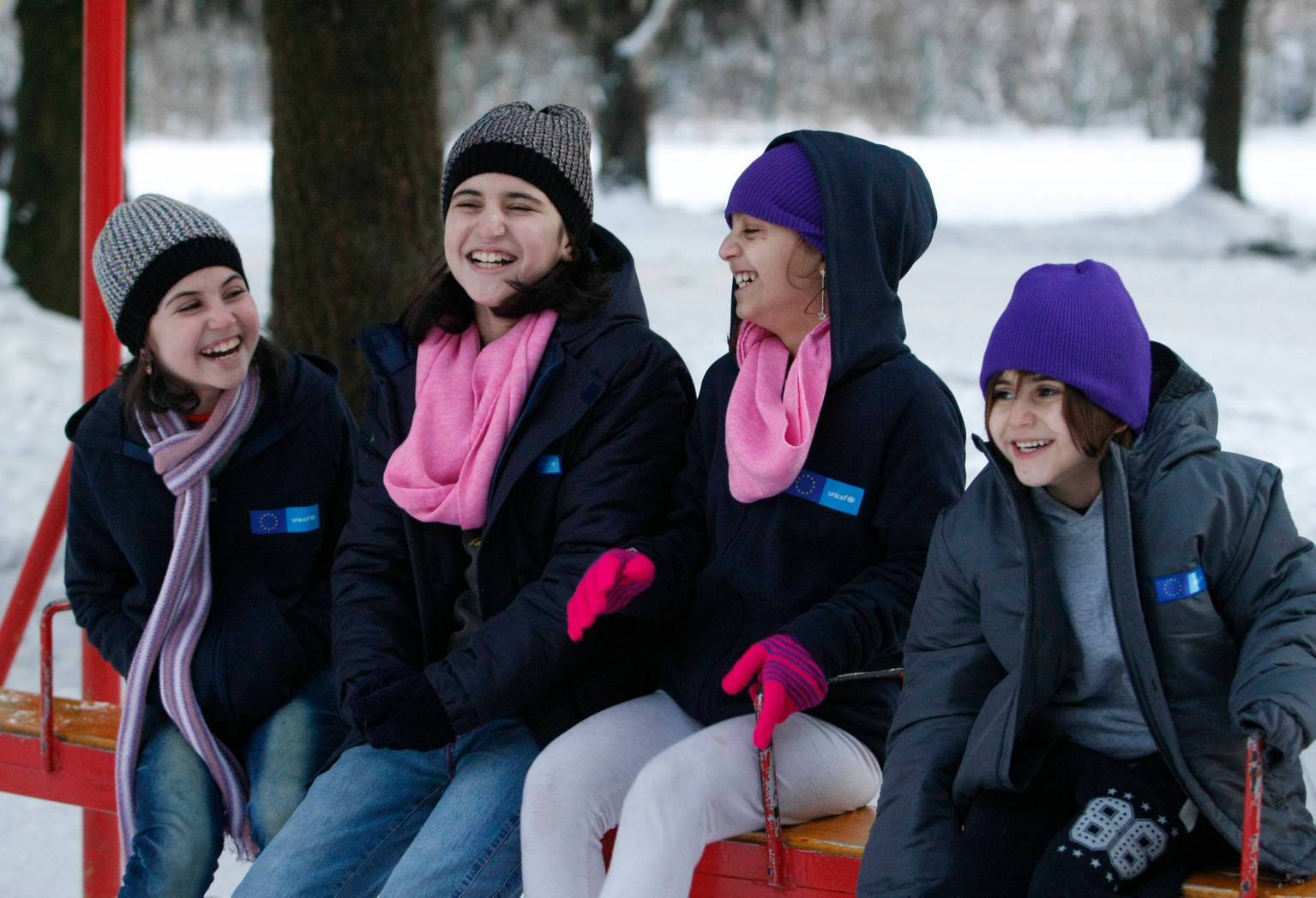 Ilyen volt a tél azoknak a gyerekeknek, akiknek hótaposó helyett csak gumicsizma jutott Ilyen volt a tél azoknak a gyerekeknek, akiknek hótaposó helyett csak gumicsizma jutott
