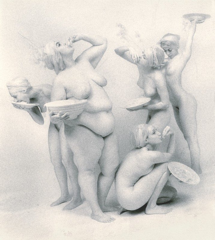 Zabálás, nőiesség, meztelenség: ilyen jóízű aktfotókat még nem láttál