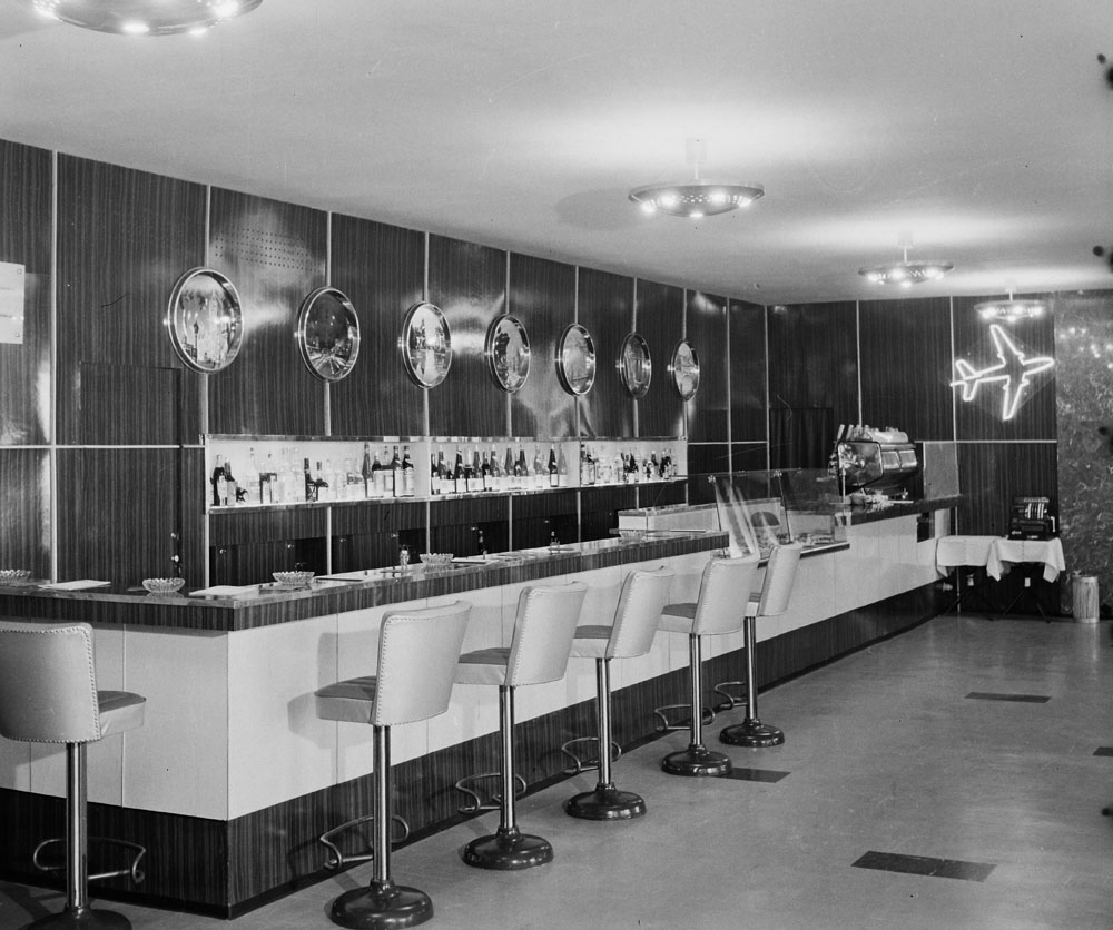 Egy letűnt kor vendéglátó- és szórakozó helyei - fotók Egy letűnt kor vendéglátó- és szórakozó helyei - fotók