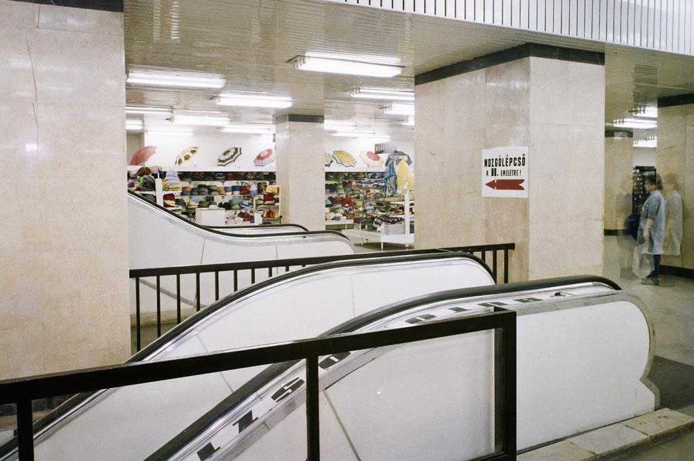 Egy letűnt kor vendéglátó- és szórakozó helyei - fotók Egy letűnt kor vendéglátó- és szórakozó helyei - fotók