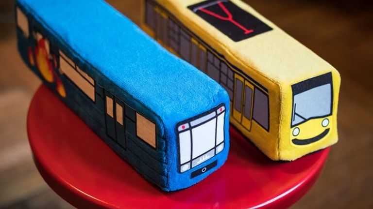 Nyolcan szorultak be a négyes metró liftjébe