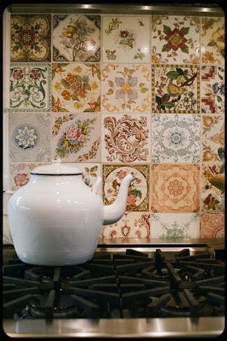 11 elképesztően egyedi csempe a konyhába, amitől eláll a lélegzeted 11 elképesztően egyedi csempe a konyhába, amitől eláll a lélegzeted