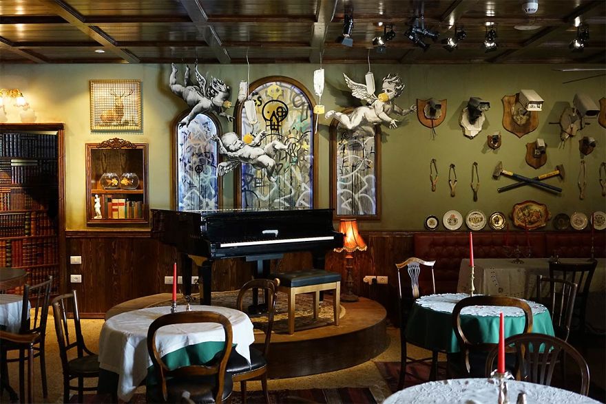 Hotelt nyitott Banksy, de itt nem fogod jól érezni magad