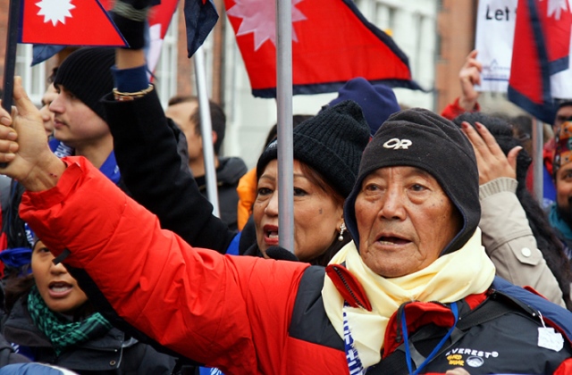 86 évesen akarja megmászni a világ legmagasabb hegyét