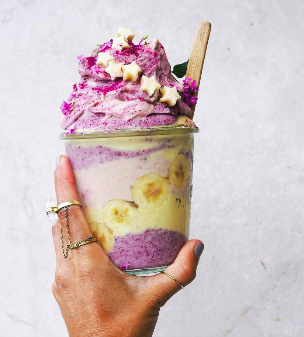 Varázslatosan színes ételeket kreaál a gasztroblogger