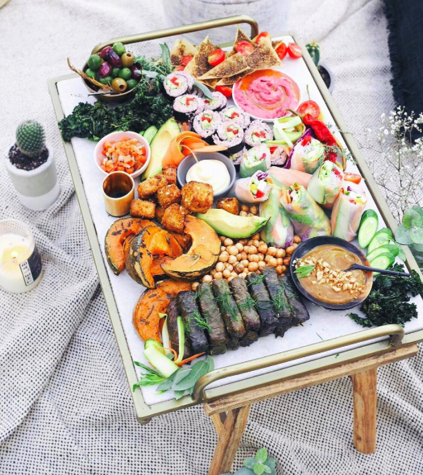 Varázslatosan színes ételeket kreaál a gasztroblogger