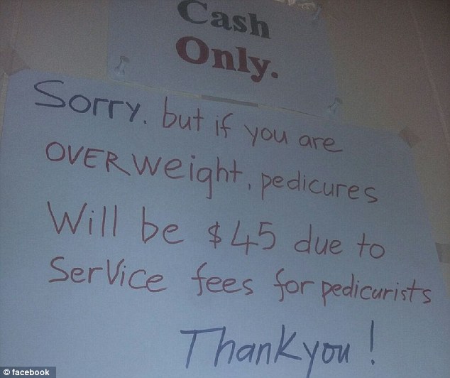 Ebben a szalonban többet fizet a pedikűrért az, aki túlsúlyos Ebben a szalonban többet fizet a pedikűrért az, aki túlsúlyos