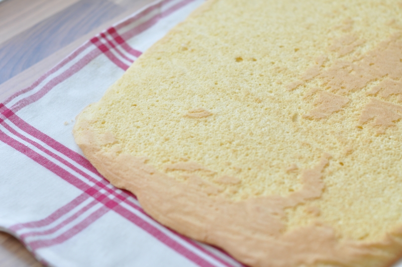 Epres piskótatekercs Epres piskótatekercs