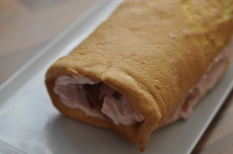 Epres piskótatekercs Epres piskótatekercs