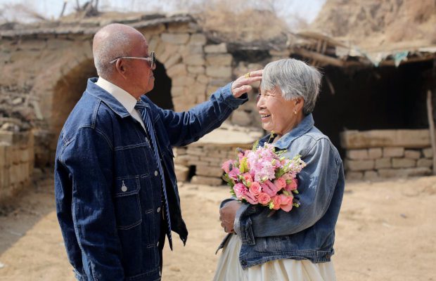 40 évvel később pótolta be az esküvői fotózást a pár