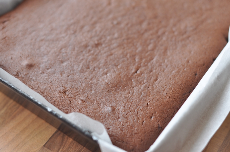 Kifordított kókuszkocka-gombóc