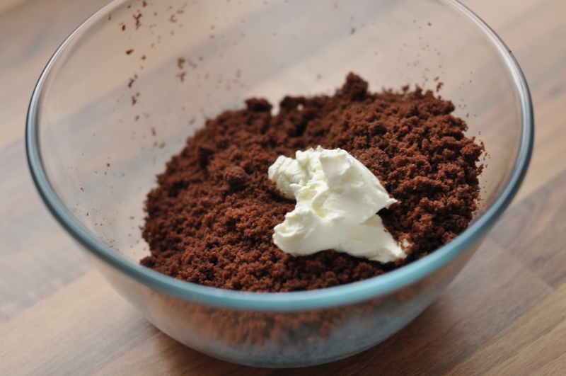 Kifordított kókuszkocka-gombóc