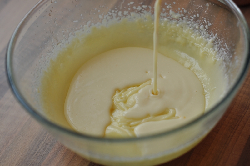 Kifordított kókuszkocka-gombóc