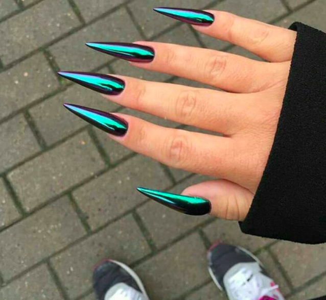 Idén a vámpírkörmöknek áll majd a világ