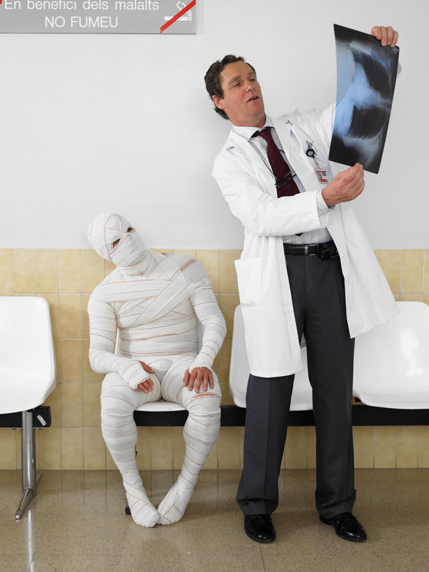 A stockfotók sötét erdejében barangolva, csak a humor lehet pallosunk A stockfotók sötét erdejében barangolva, csak a humor lehet pallosunk