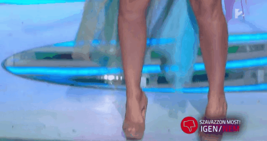 Hódi Pamela nem hiába koplalt, jól mutatott a szűk dresszben a Nagy duett színpadán