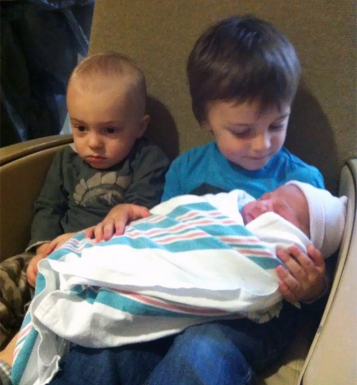 10 gyerek, aki valójában egyáltalán nem vágyott testvérre