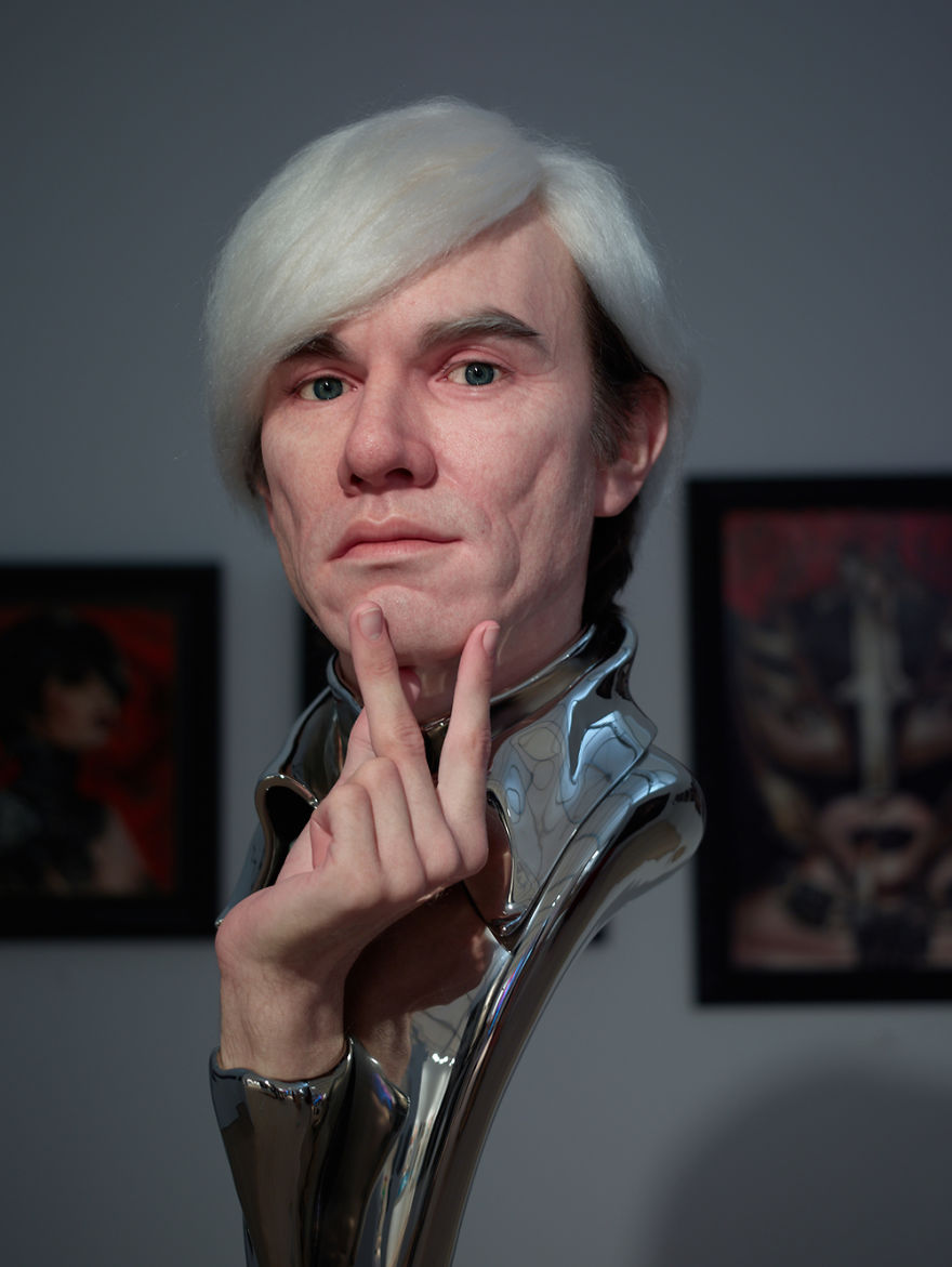 Félelmetesen realisztikus szobrokat készít a japán művész