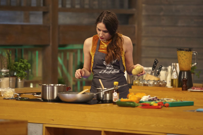 Pizsamában főzött a Konyhafőnökben a fóbiás Eke Angéla Pizsamában főzött a Konyhafőnökben a fóbiás Eke Angéla