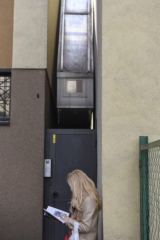 A világ legkeskenyebb háza alig nagyobb egy liftaknánál