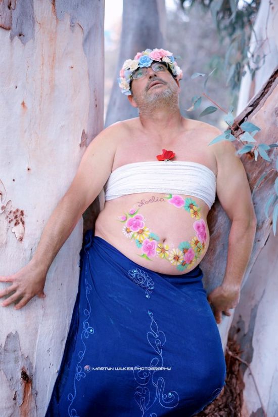 Ez az apa elkészítette az év legviccesebb terhesfotóit Ez az apa elkészítette az év legviccesebb terhesfotóit