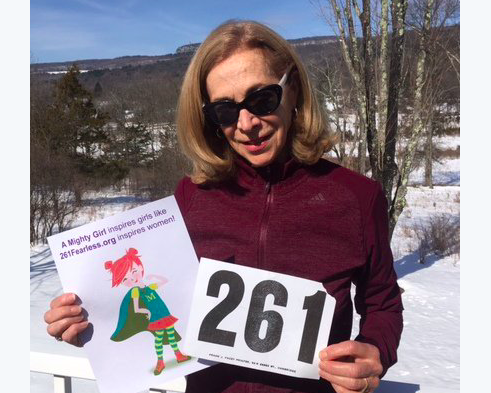 Katherine Switzer ugyanazt a számot viselte, amit 50 éve megpróbáltak leszaggatni róla