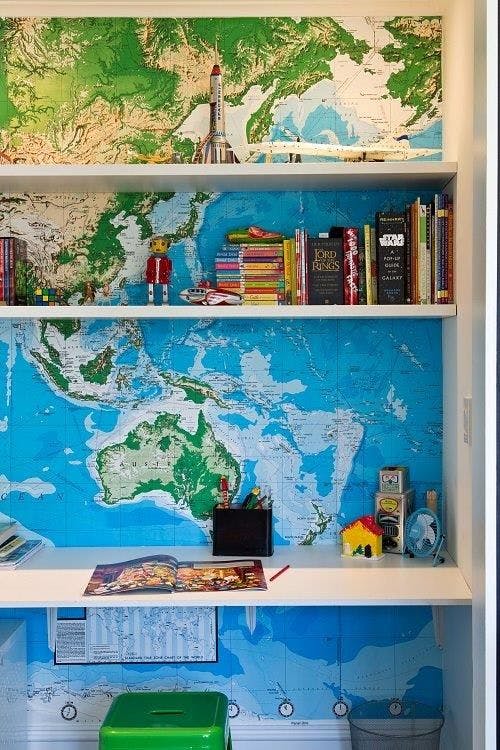 Egyszerű és stílusos trükk, amivel könnyen feldobhatod a könyvespolcot