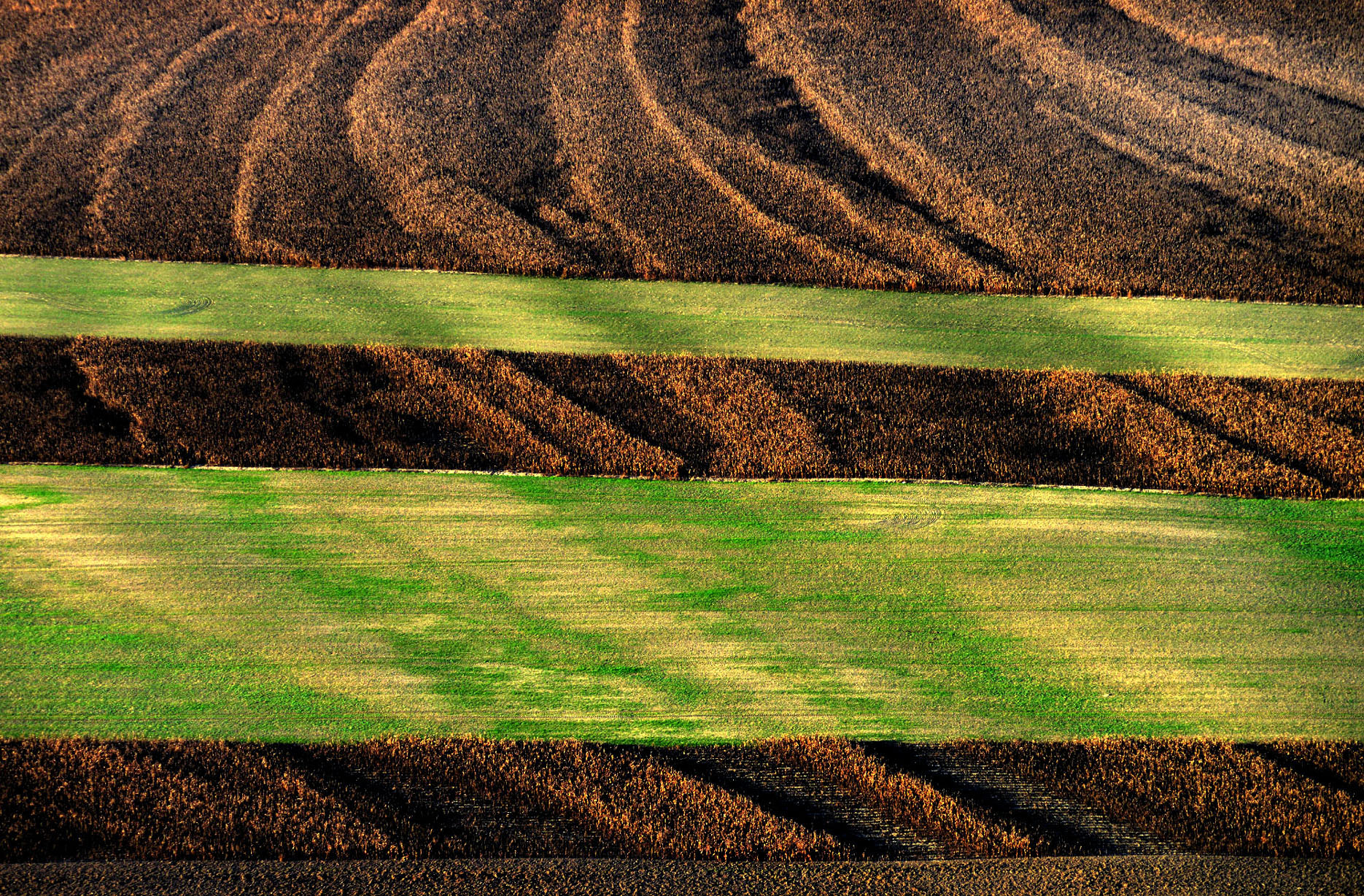 Az egek ura: Magyarország a magasból H. Szabó Sándor légifotós szemével