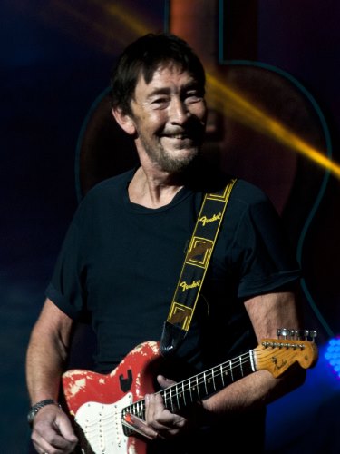 5 év után ismét Budapesten koncertezik Chris Rea