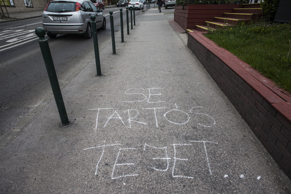 Aszfalton üzent a rejtélyes budapesti hódoló