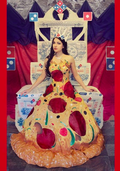 Pizzába öltözött szalagavatóján a fiatal lány