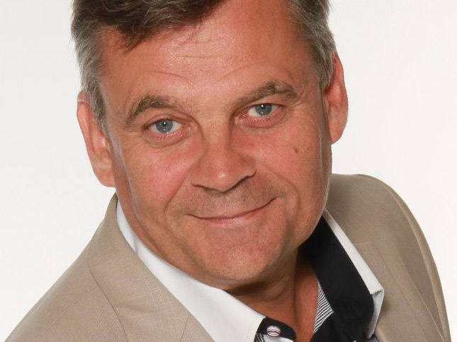 23 év után elvált R. Kárpáti Péter 23 év után elvált R. Kárpáti Péter